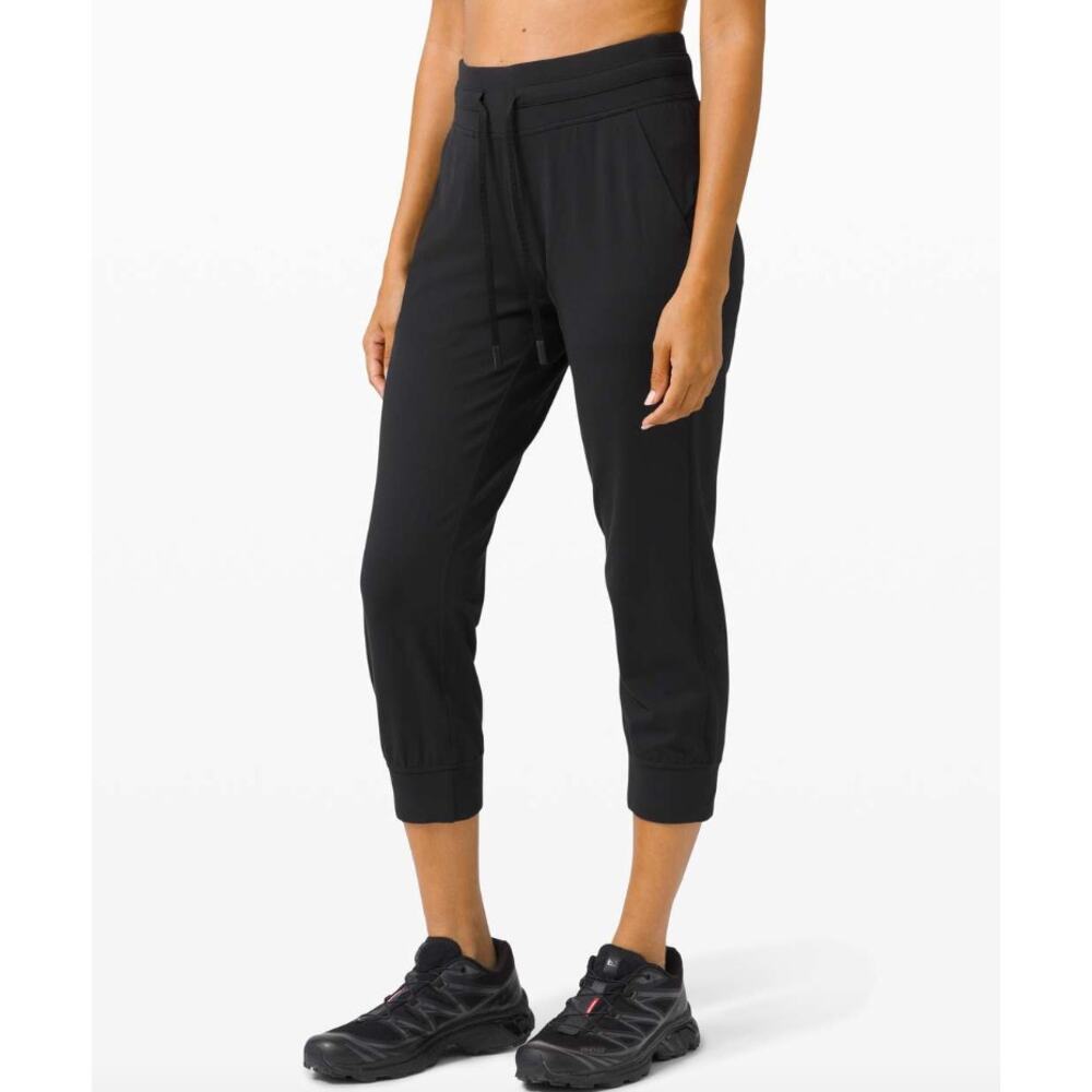 Lululemon Women's Ready to Rulu Jogger Crop Sweatpants Black 4 Athleisure